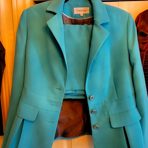 Kelvin Klien business suit - Picture 1 of 1